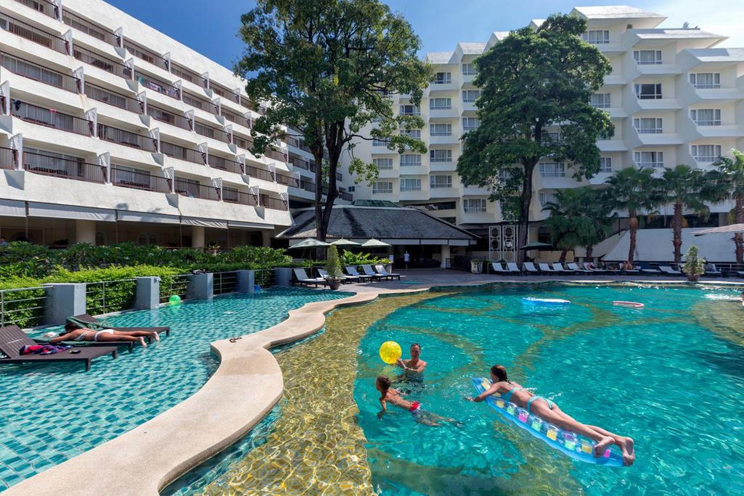 Andaman Embrace Patong, Phuket Hotel Exterior foto