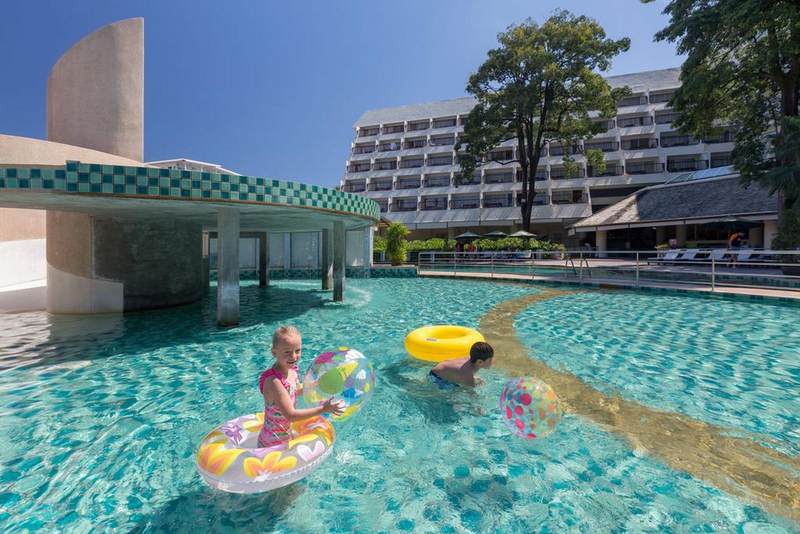 Andaman Embrace Patong, Phuket Hotel Exterior foto